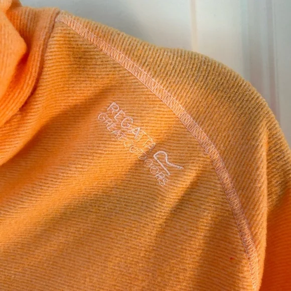 Women’s Tangerine Fleece Quarter Zip // Size 8 - Picture 5 of 8